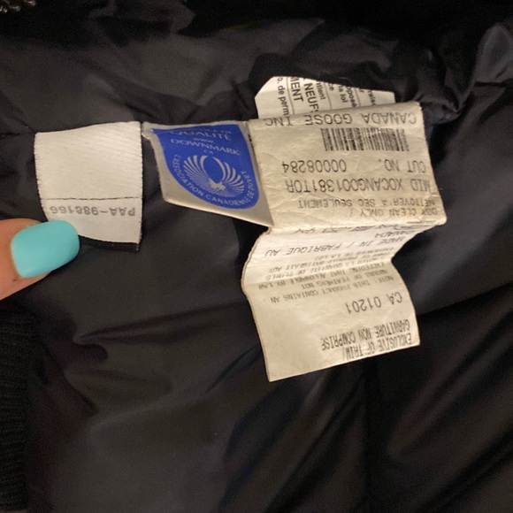 Beautiful grey Canada Goose jacket - Picture 5 of 11